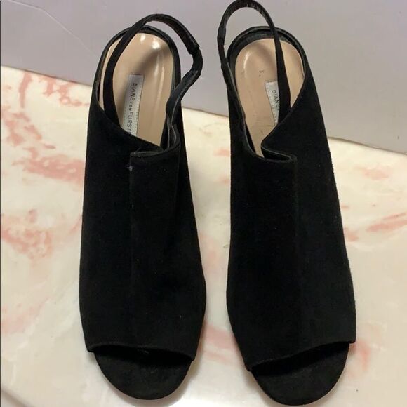 DIANNE VON FURSTENBERG SUEDE‎ 5in HEELS SAN… - Picture 1 of 6